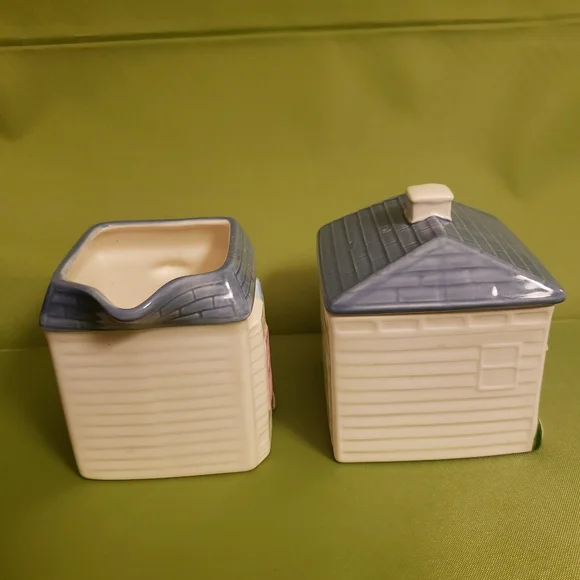 Victorian House Sugar & Creamer Set - Made in Mexico - Picture 8 of 11